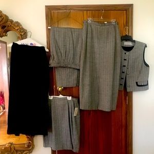 COPY - COPY - HOWARD WOLF VINTAGE WEEKENDER SIZE 14 Gray Tweed and Black Tailor…